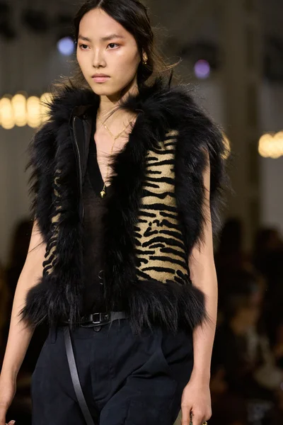 Look 101